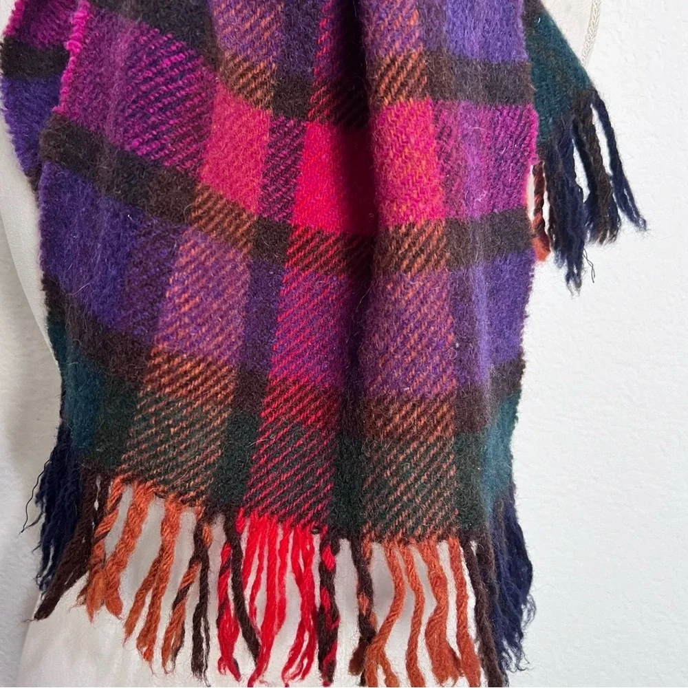 Green Grove Weavers Scotland Multi Color Plaid Tartan Wool Fringe Scarf Unisex